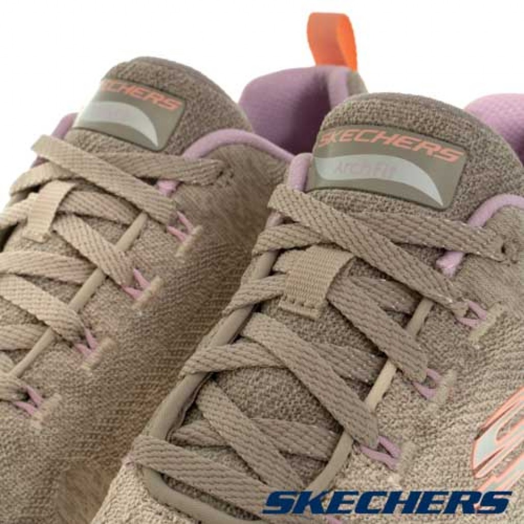skechers_20230608171544_901702.jpg