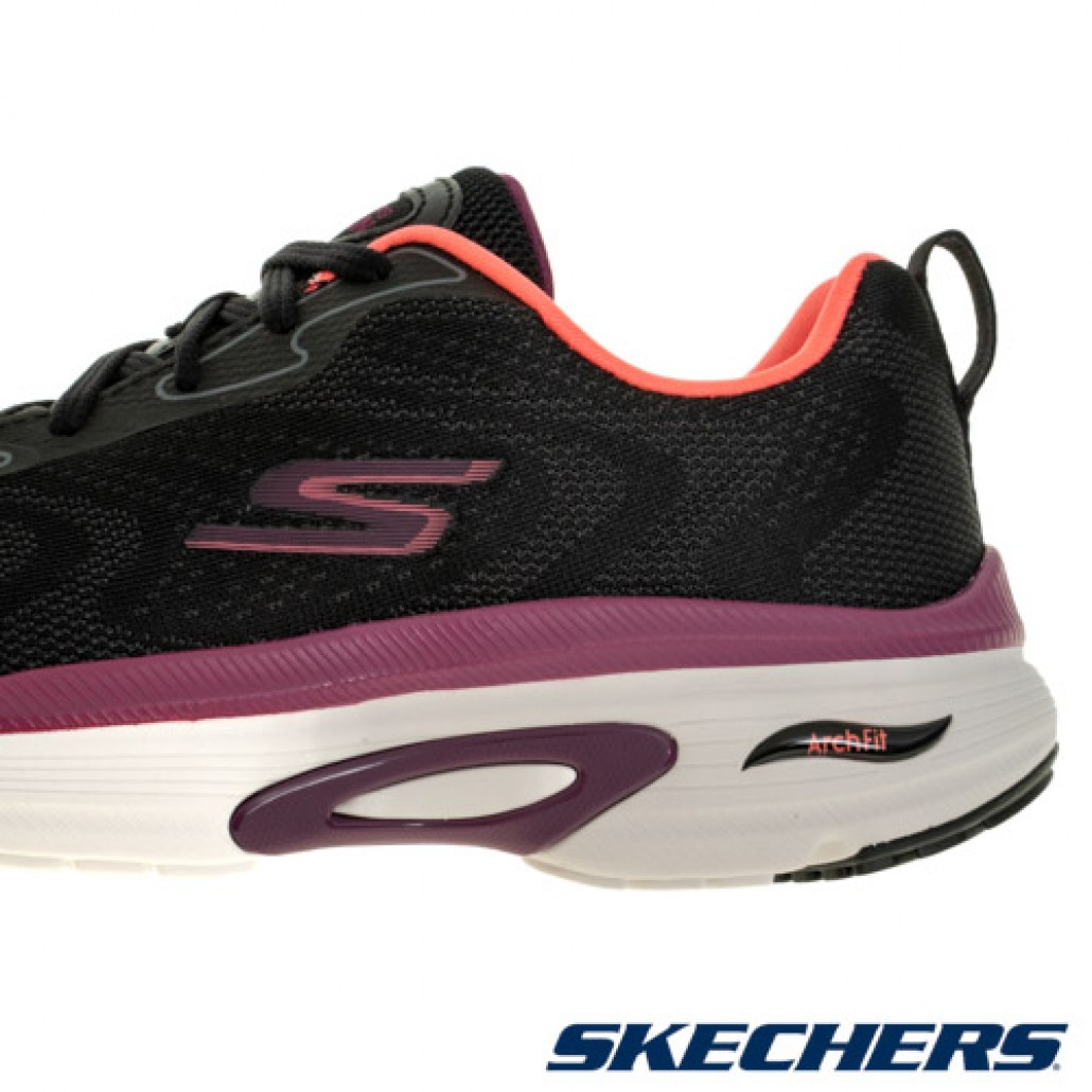skechers_20230608171553_787553.jpg