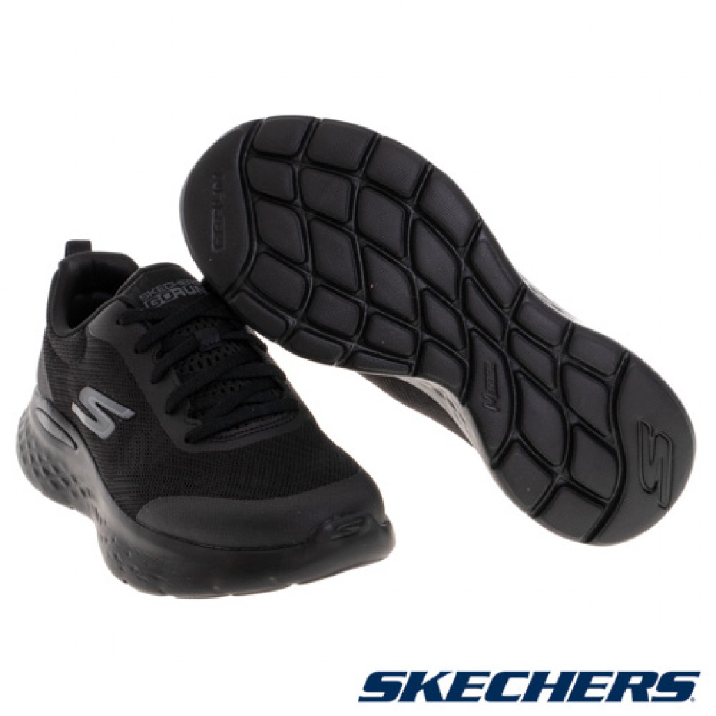 skechers_20230608171556_414882.jpg