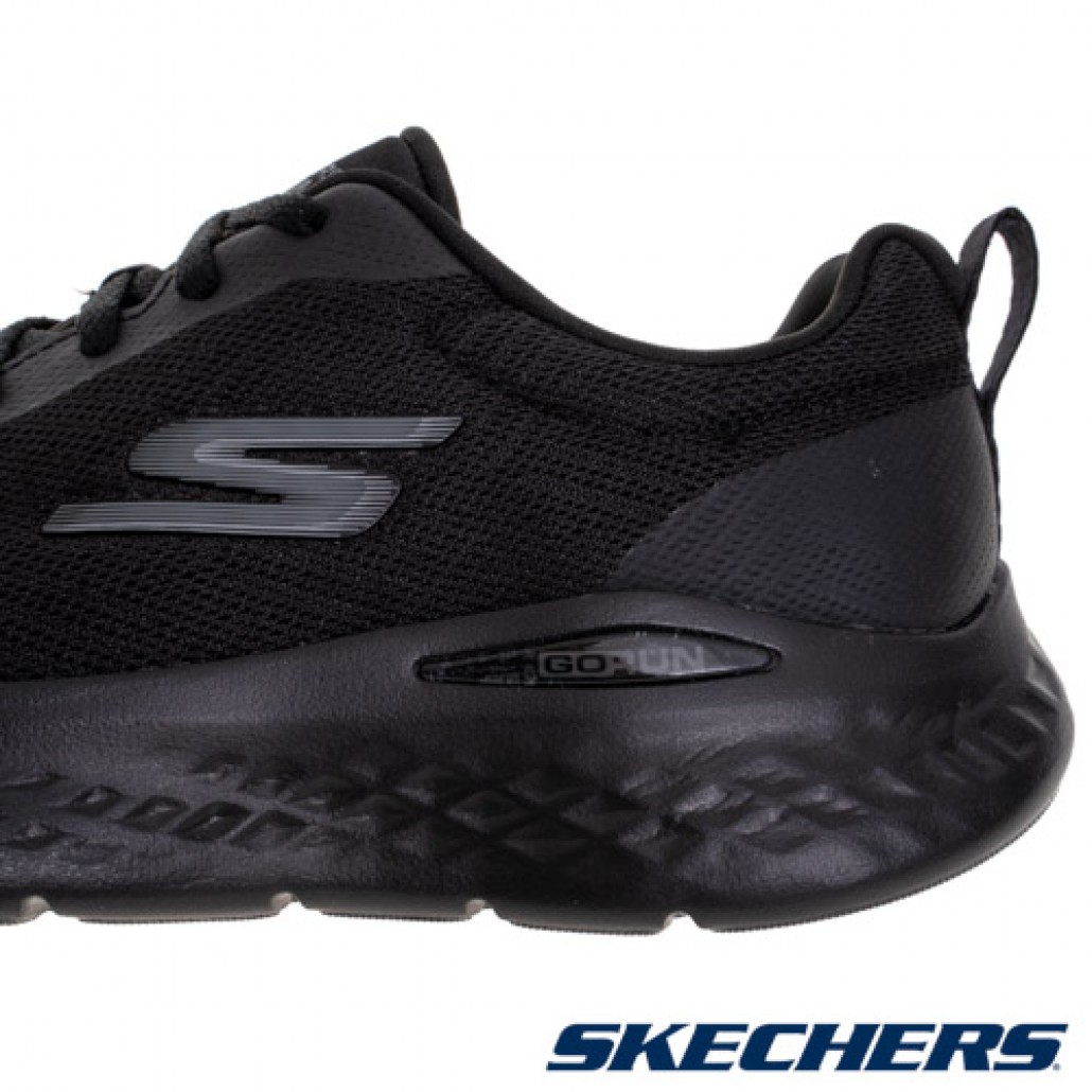skechers_20230608171558_213849.jpg