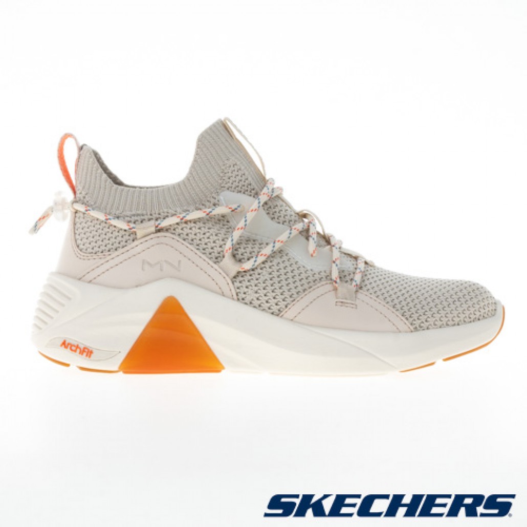 skechers_20230617154219_527718.jpg