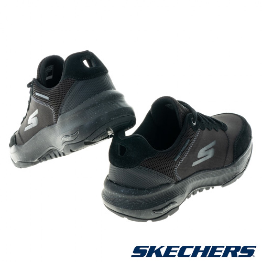 skechers_20230630173036_735201.JPG