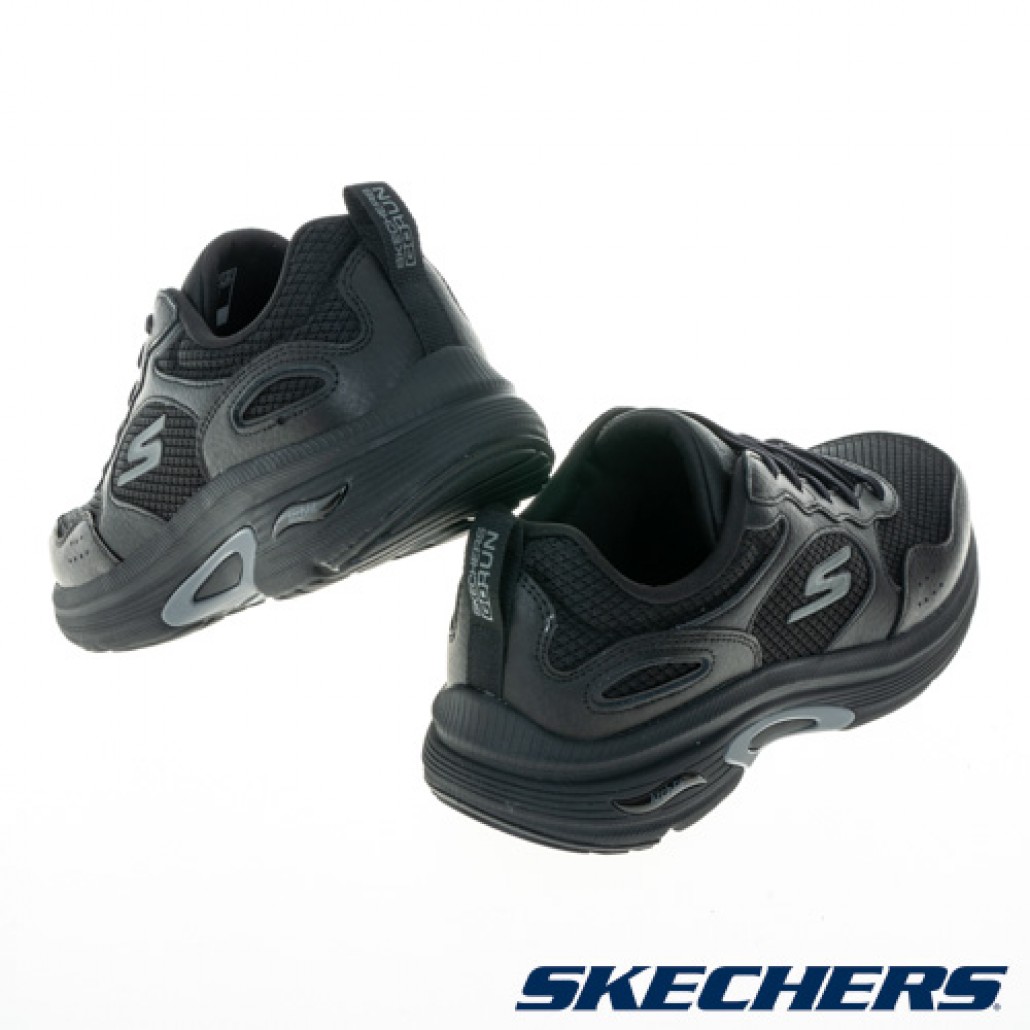 GO RUN ARCH FIT(220626BBK)