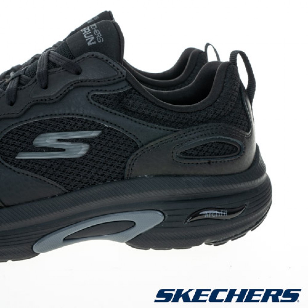 GO RUN ARCH FIT(220626BBK)