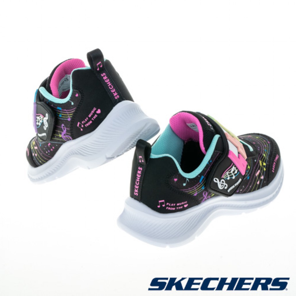 skechers_20230818115614_330569.jpg