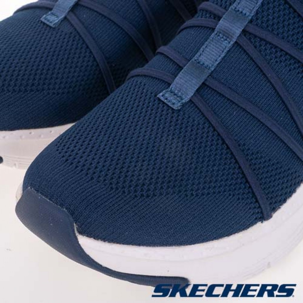 skechers_20230923163446_836041.jpg
