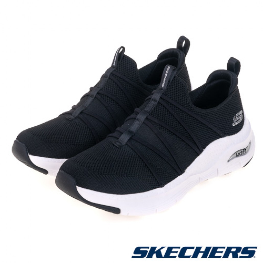 skechers_20230923163447_127059.jpg