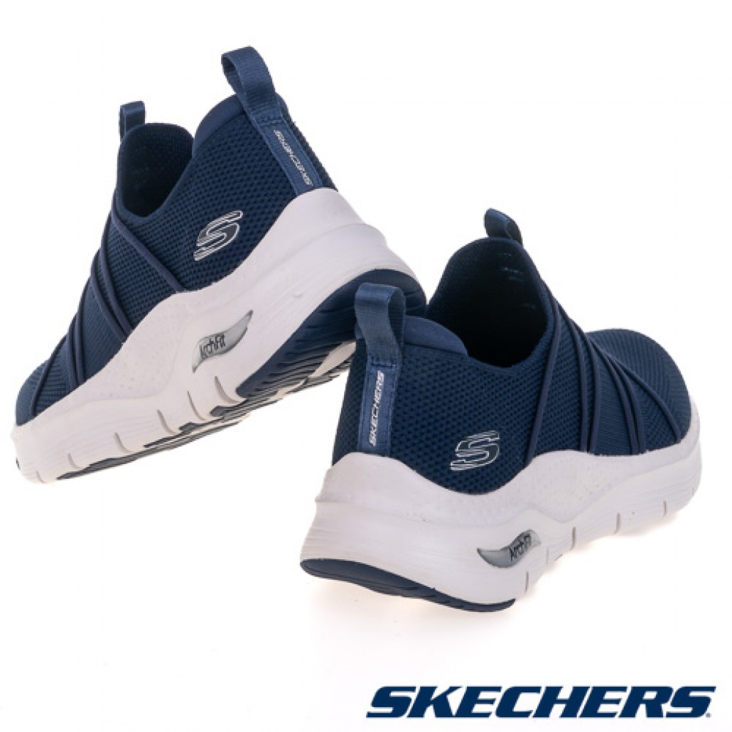 skechers_20230923163447_133650.jpg