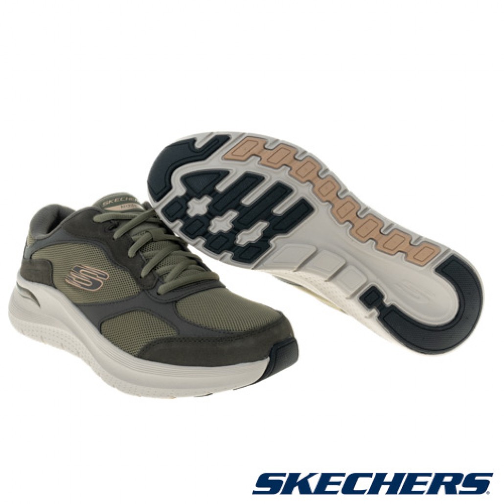 skechers_20231208010054_358764.jpg