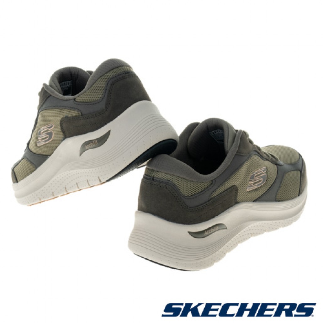 skechers_20231208010054_620623.jpg