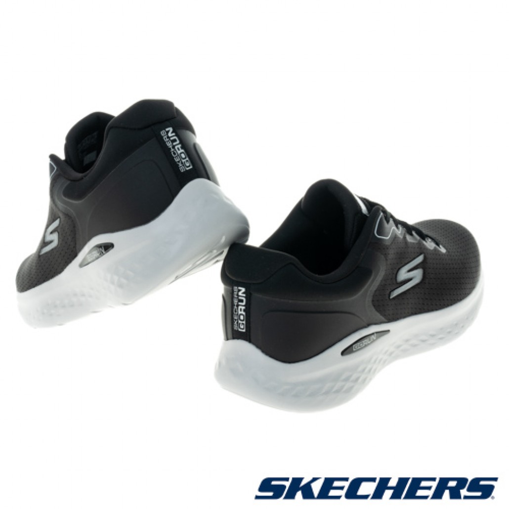 skechers_20231208010108_101859.jpg