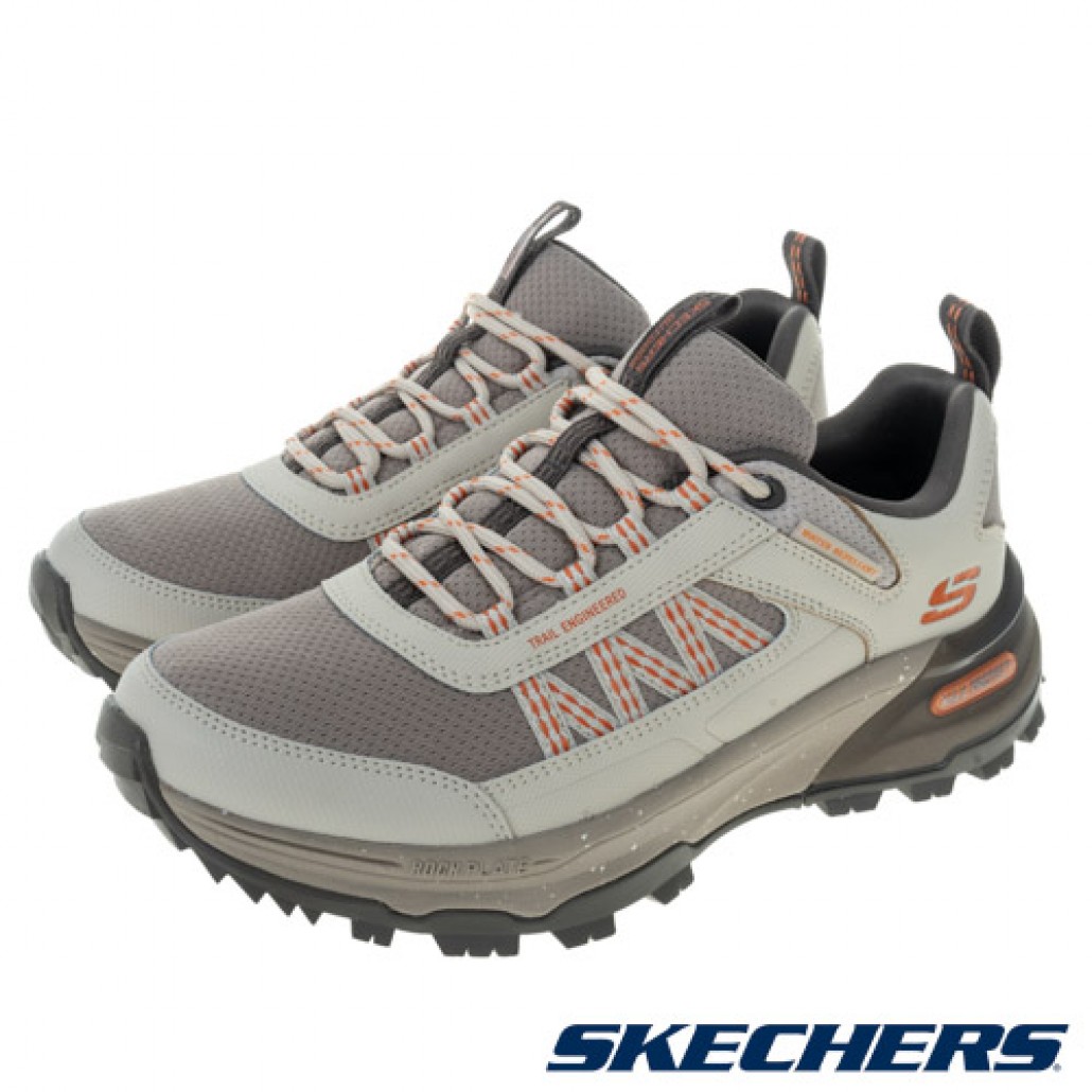skechers_20231208010110_378207.jpg