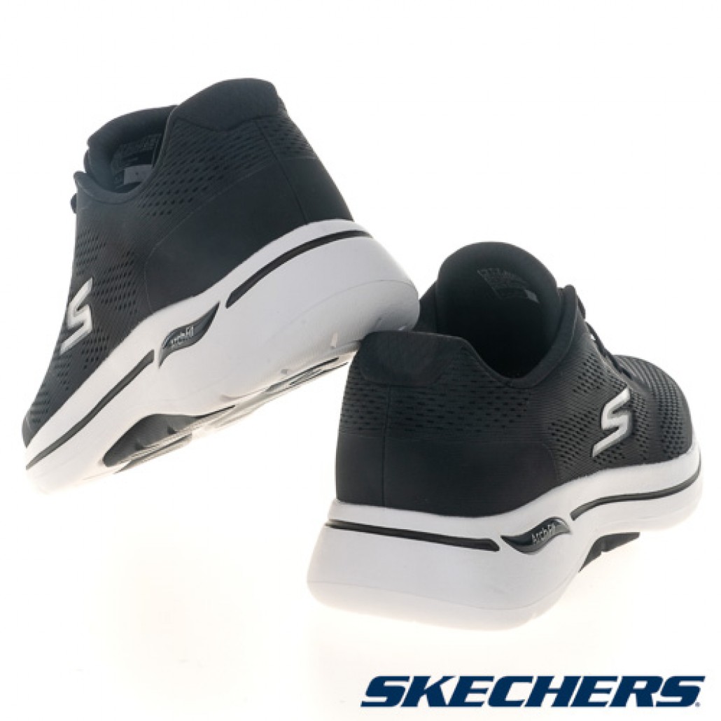 skechers_20231219180859_596457.jpg