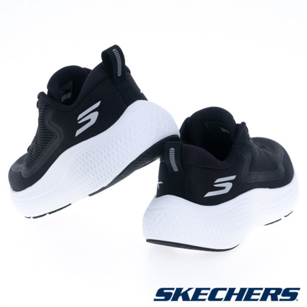 skechers_20240317210521_520487.jpg