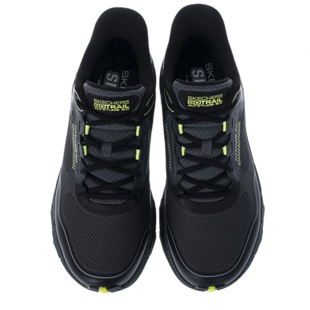 瞬穿舒適科技 GO RUN TRAIL ALTITUDE 2.0