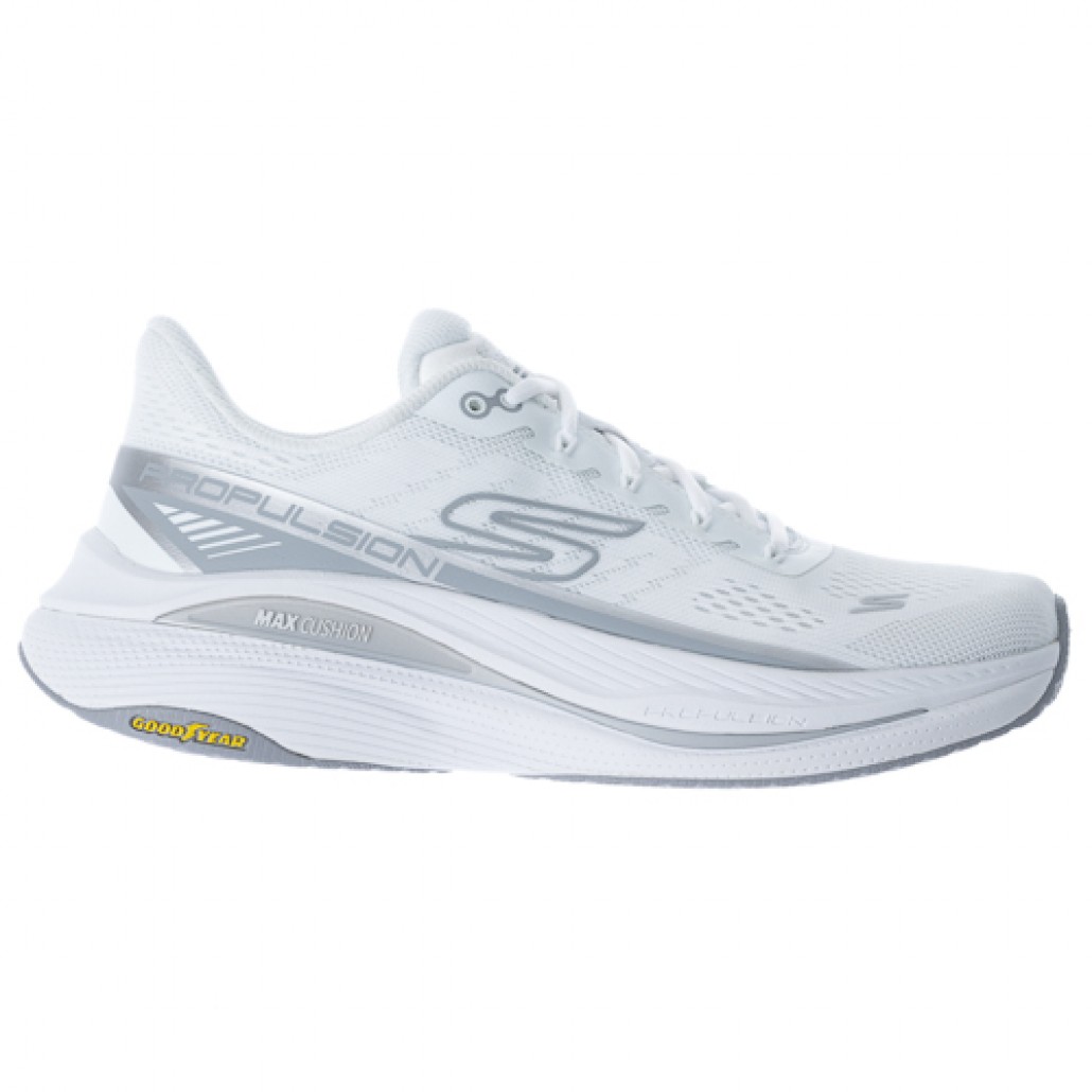 GO RUN MAX CUSHIONING PROPULSION