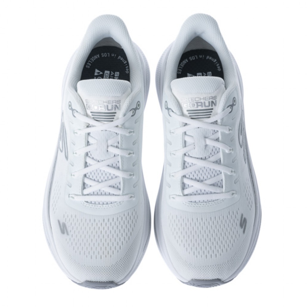 GO RUN MAX CUSHIONING PROPULSION