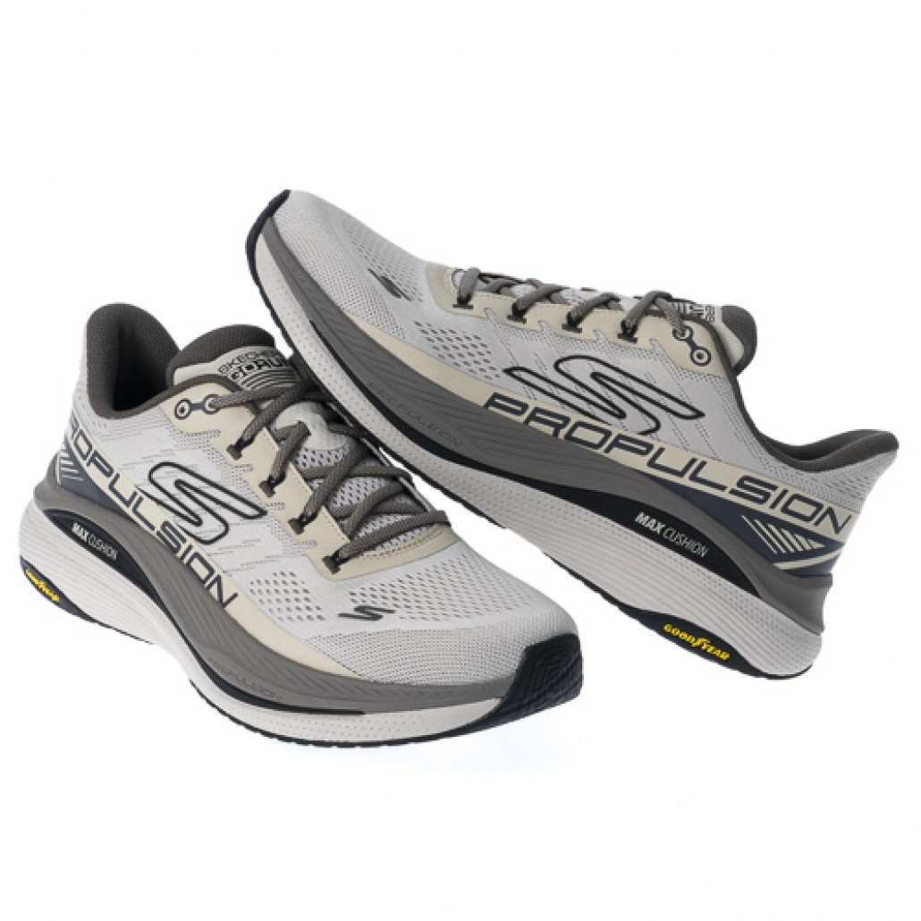 GO RUN MAX CUSHIONING PROPULSION