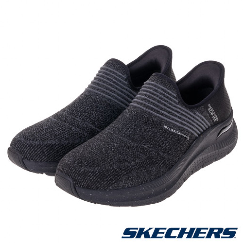 Skechers 瞬穿舒適科技 ARCH FIT 2.0_WATERPROOF｜0 系列，全防水的鞋－勁