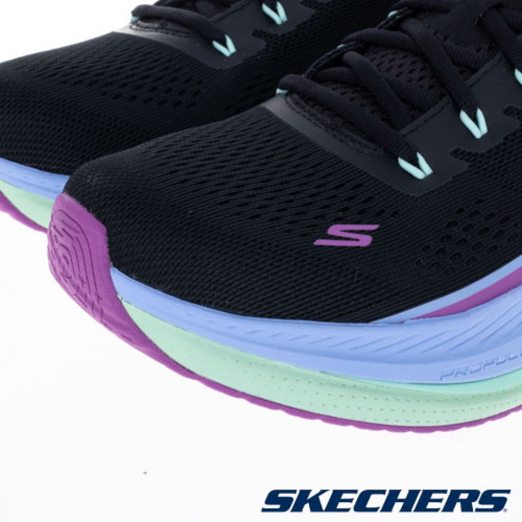 GO RUN MAX CUSHIONING PROPULSION