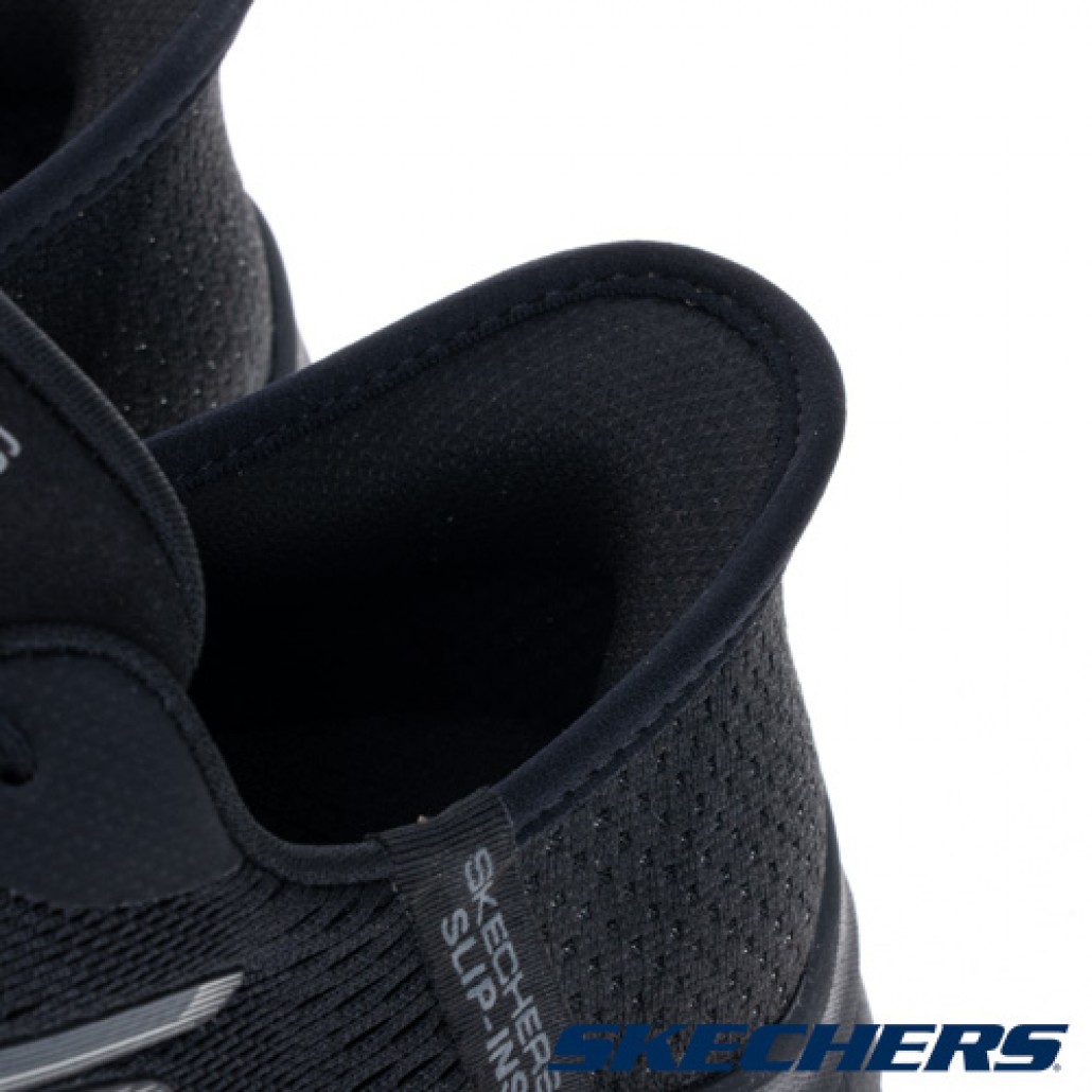 GO RUN MAX CUSHIONING ARCH FIT