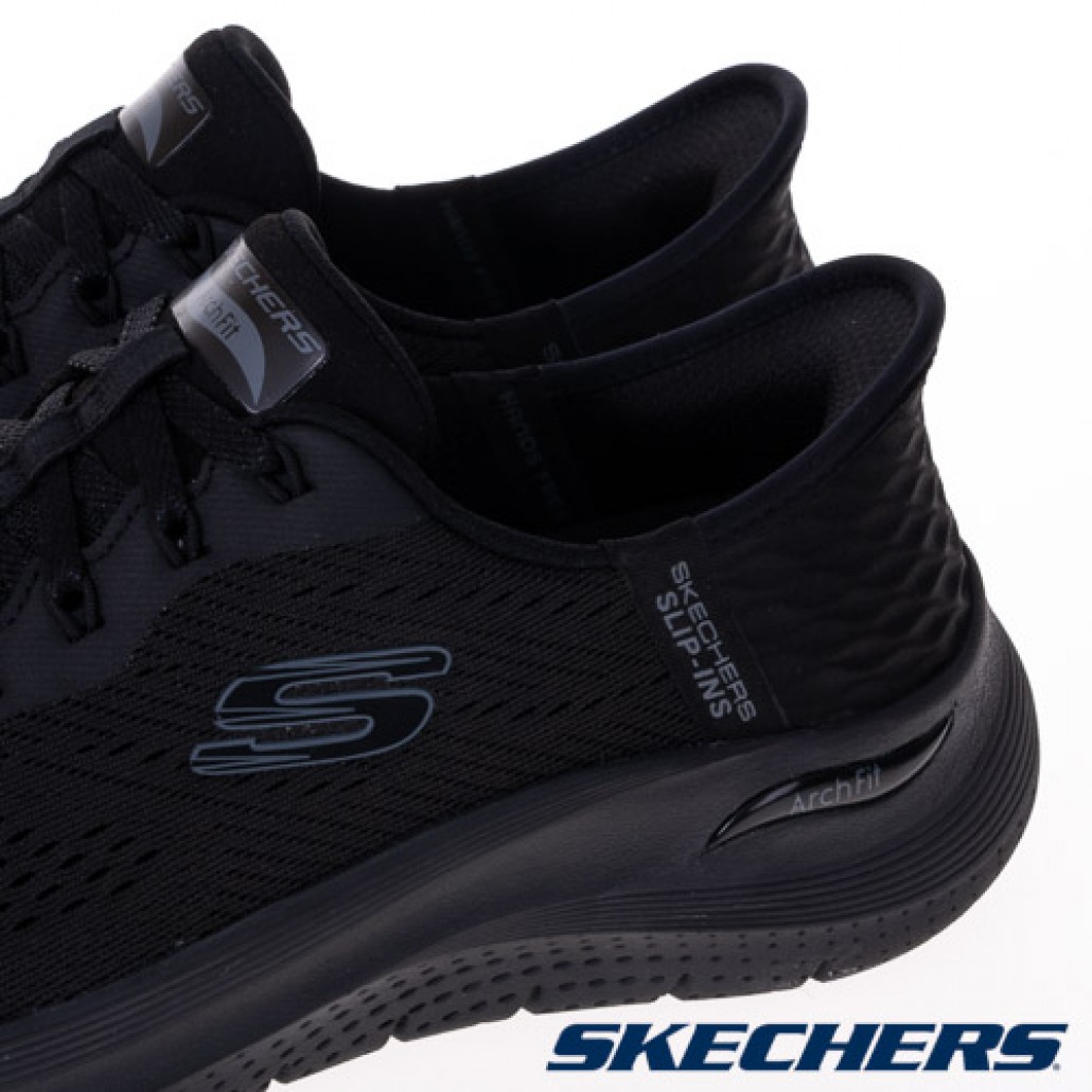 瞬穿舒適科技ARCH FIT 2.0 寬楦款