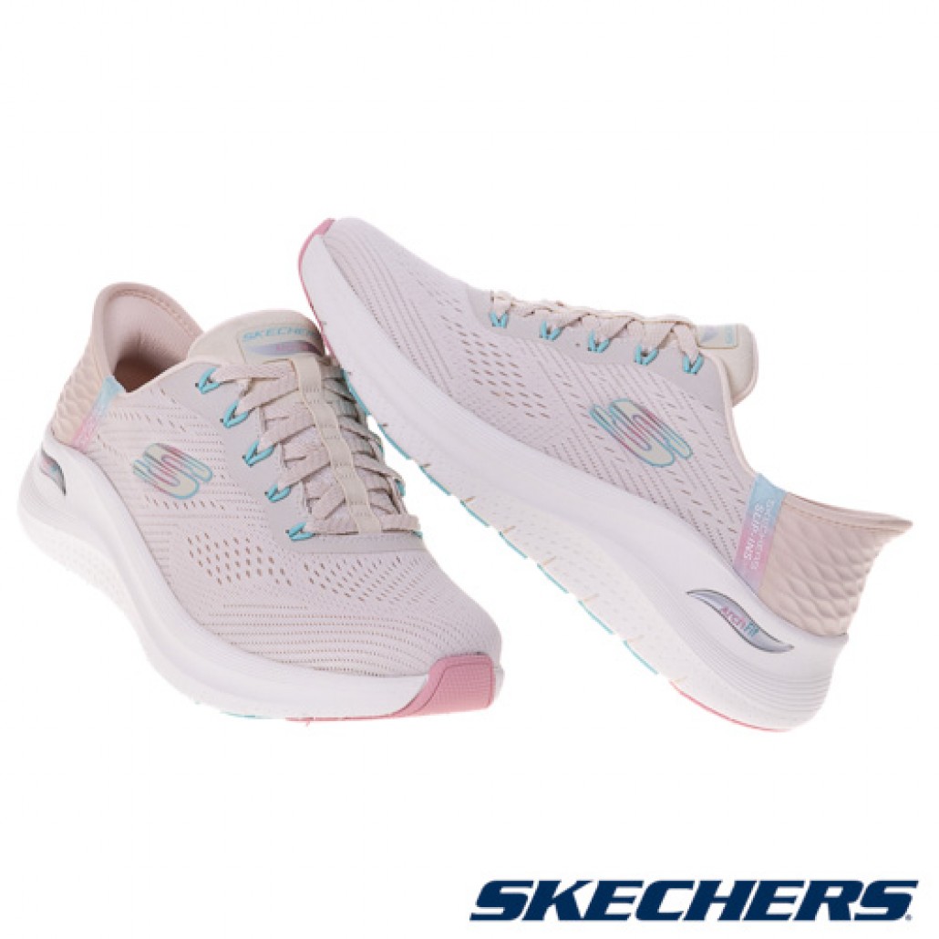 瞬穿舒適科技ARCH FIT 2.0 寬楦款