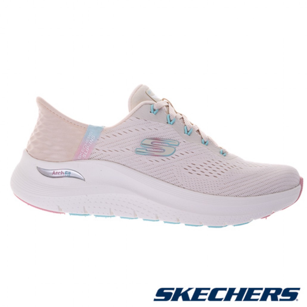 瞬穿舒適科技ARCH FIT 2.0 寬楦款