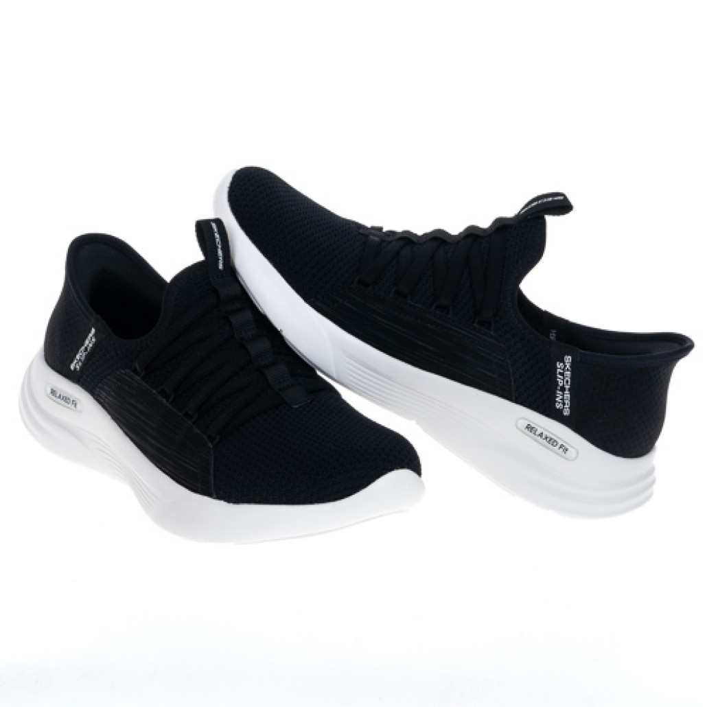 瞬穿舒適科技RELAXED FIT™ SPORT