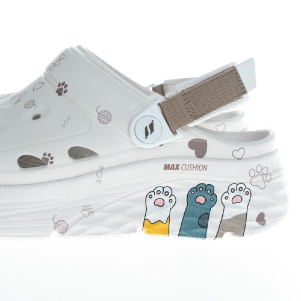 MAX CUSHIONING FOAMIES