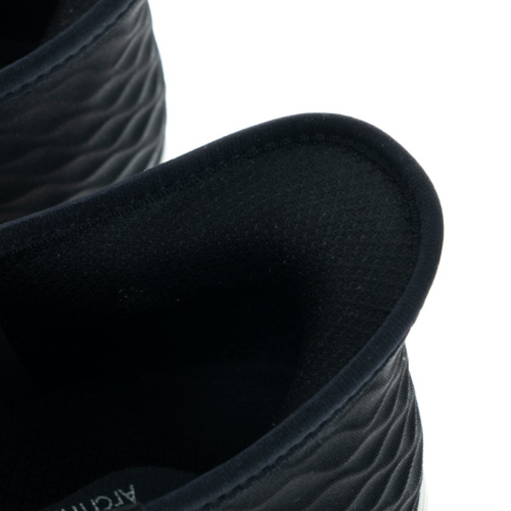 瞬穿舒適科技 GO WALK ARCH FIT 2.0