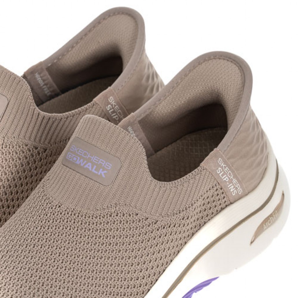 瞬穿舒適科技 GO WALK ARCH FIT 2.0