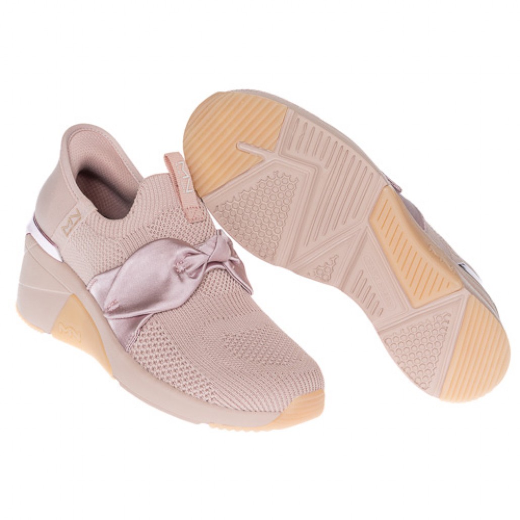 瞬穿舒適科技 A WEDGE