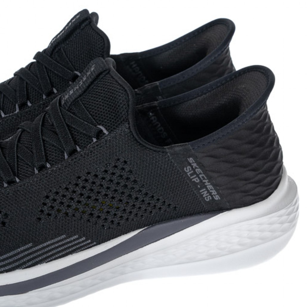 瞬穿舒適科技 SLADE