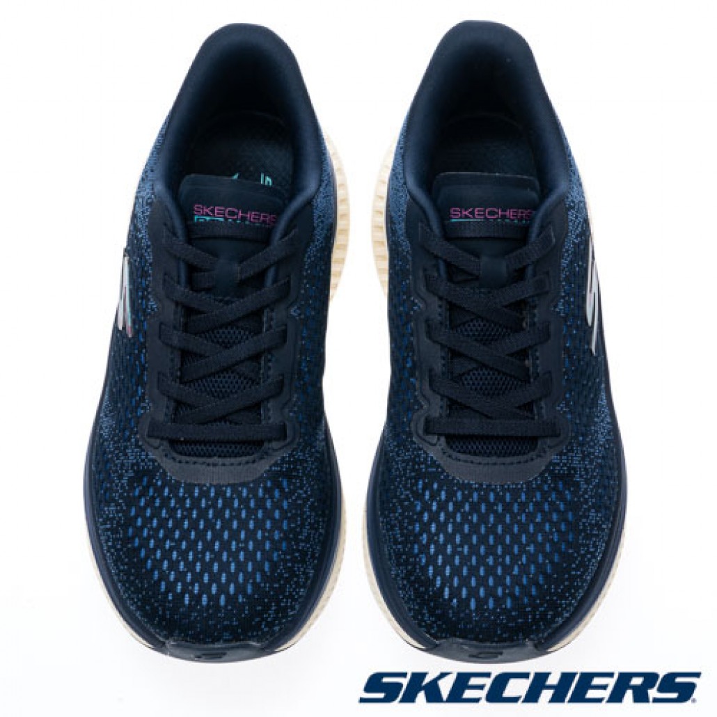 GO WALK MAX CUSHIONING ARCH FIT 寬楦款