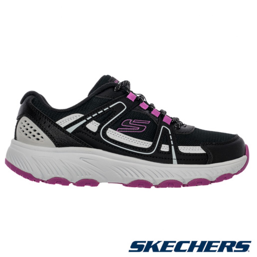 skechers_20260126175451_673265.jpg