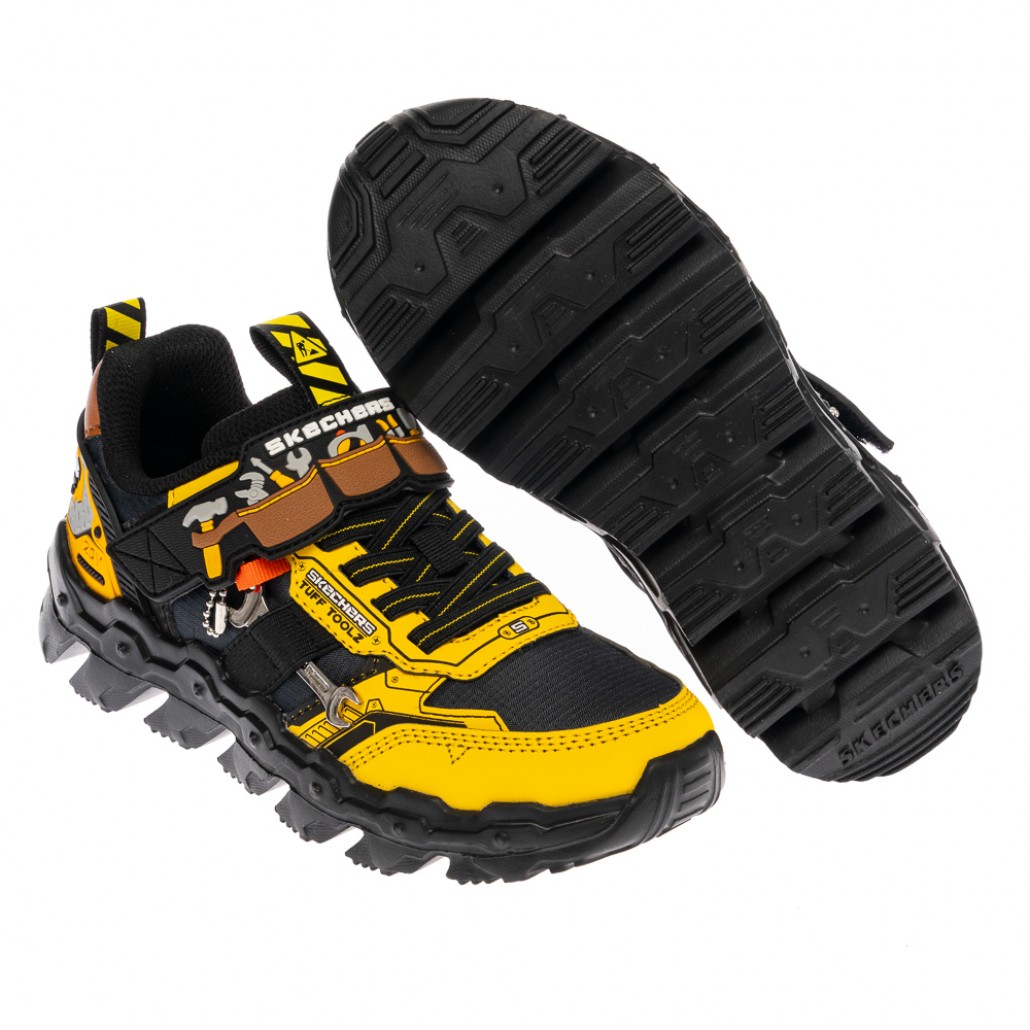 skechers_20260424111447_808782.jpg
