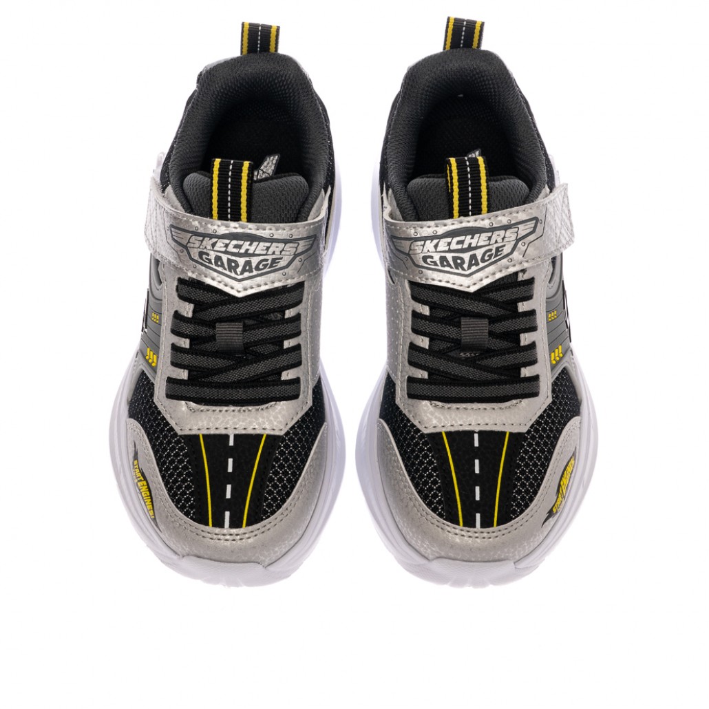 skechers_20260424111452_255436.jpg