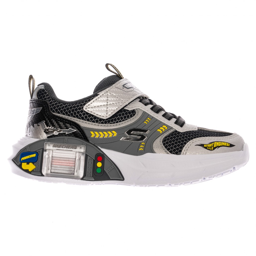 skechers_20260424111452_600598.jpg