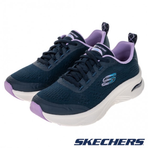 skechers_20221204212149_145113.jpg