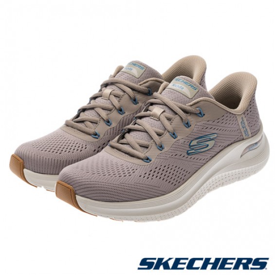 skechers_20250711182223_231437.jpg