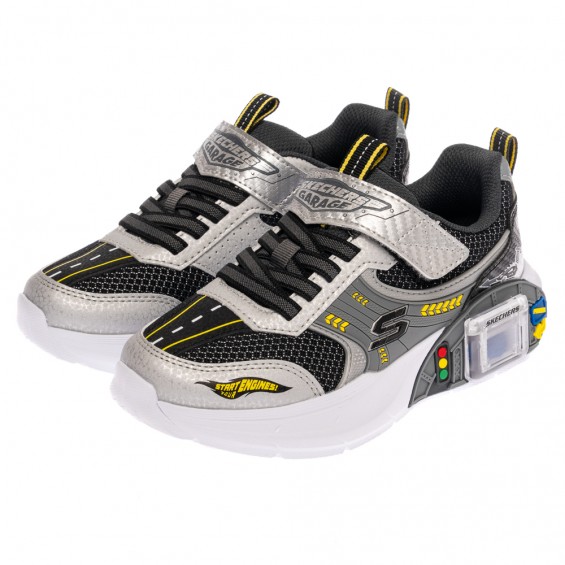 skechers_20260424111451_660338.jpg